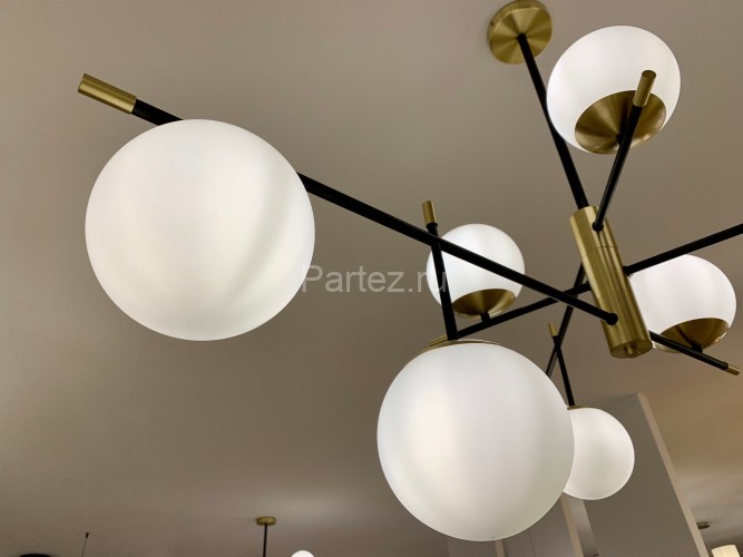 Потолочная люстра Maytoni MOD048PL-09G